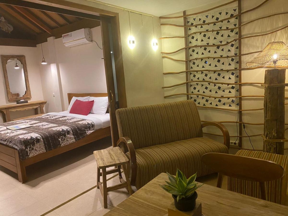Alamanda Family Villas, Pool & Local Tours Γιογκιακάρτα Εξωτερικό φωτογραφία
