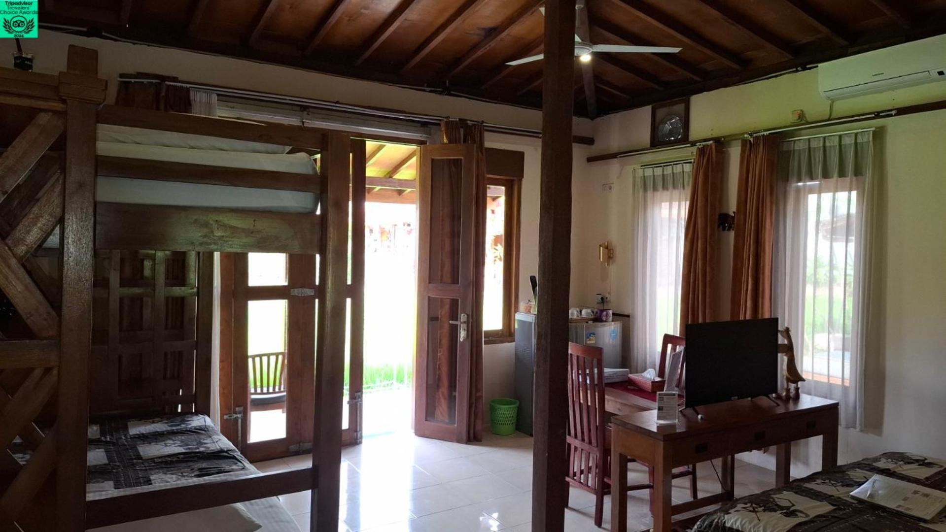 Alamanda Family Villas, Pool & Local Tours Γιογκιακάρτα Εξωτερικό φωτογραφία
