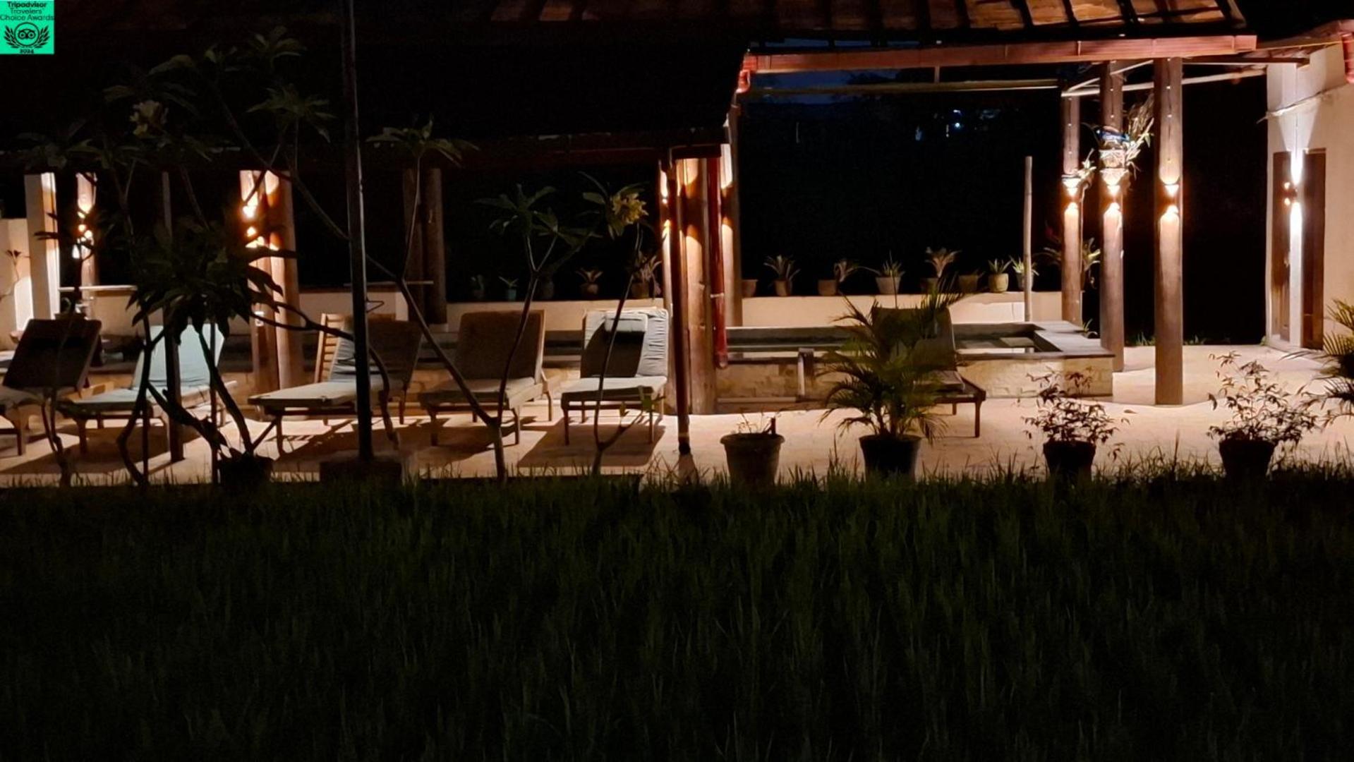 Alamanda Family Villas, Pool & Local Tours Γιογκιακάρτα Εξωτερικό φωτογραφία